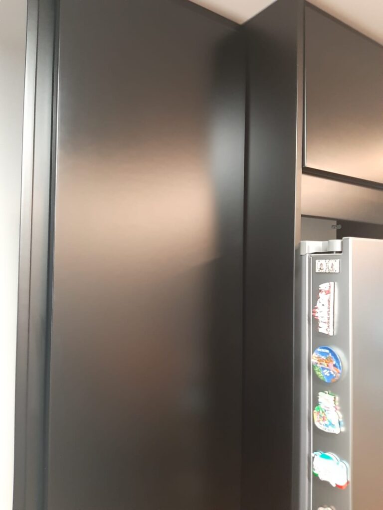 mobiliario especial para cocina efecto gris metalizado mobiliario especial para cocina efecto gris metalizado